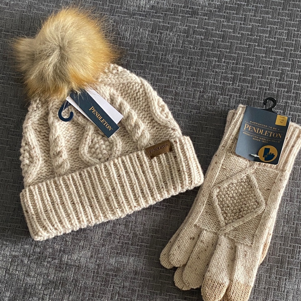 Pendleton Beige Knit Beanie and Glove Set